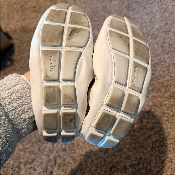 Prada Women's Cream Loafers with Gold Logo - Picture 3 of 5